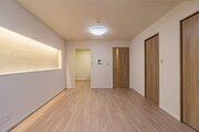 内装はシンプルに落ち着きのある空間にしています。ゆったりとしたひとときを過ごせそうです♪