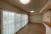 ほっと一息つけるような、安心できる空間です♪シンプルな内装は、ニーズが変わってもご活用頂けそうです。
