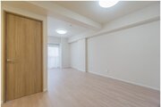 内装はシンプルに落ち着きのある空間にしています。ゆったりとしたひとときを過ごせそうです♪ 内装はシンプルに落ち着きのある空間にしています。ゆったりとしたひとときを過ごせそうです♪