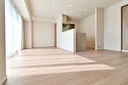 内装はシンプルに落ち着きのある空間にしています。ゆったりとしたひとときを過ごせそうです♪ 内装はシンプルに落ち着きのある空間にしています。ゆったりとしたひとときを過ごせそうです♪