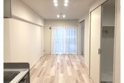 爽やかな風がそよぐ光に溢れた空間。清々しい気持ちになるお部屋です。