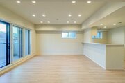 内装はシンプルに落ち着きのある空間にしています。ゆったりとしたひとときを過ごせそうです♪ 内装はシンプルに落ち着きのある空間にしています。ゆったりとしたひとときを過ごせそうです♪