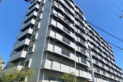 西舞子パーク・ホームズ四号棟