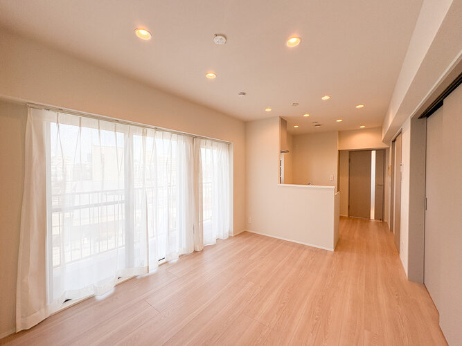 一人ひとりの理想の住まい。実現して頂くためにシンプルなデザインの空間に仕上げました。 一人ひとりの理想の住まい。実現して頂くためにシンプルなデザインの空間に仕上げました。