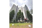 緑豊かな植栽に囲まれたスタイリッシュな大規模マンションです！