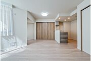 ほっと一息つけるような、安心できる空間です♪シンプルな内装は、ニーズが変わってもご活用頂けそうです。 ほっと一息つけるような、安心できる空間です♪シンプルな内装は、ニーズが変わってもご活用頂けそうです。