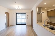 東南角部屋の陽当り・眺望良好なリビングダイニングキッチン(約14.7帖)です。 東南角部屋の陽当り・眺望良好なリビングダイニングキッチン(約14.7帖)です。