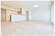 ゆったりくつろげる上質なリビングダイニングは、あなたの暮らしにより価値のある時間を演出してくれます。