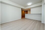 内装はシンプルに落ち着きのある空間にしています。ゆったりとしたひとときを過ごせそうです♪