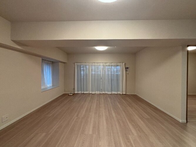 一日の中で多くの時間を過すことになる住まいだからこそ、いつも穏やかな空間であるように心掛けています。 一日の中で多くの時間を過すことになる住まいだからこそ、いつも穏やかな空間であるように心掛けています。