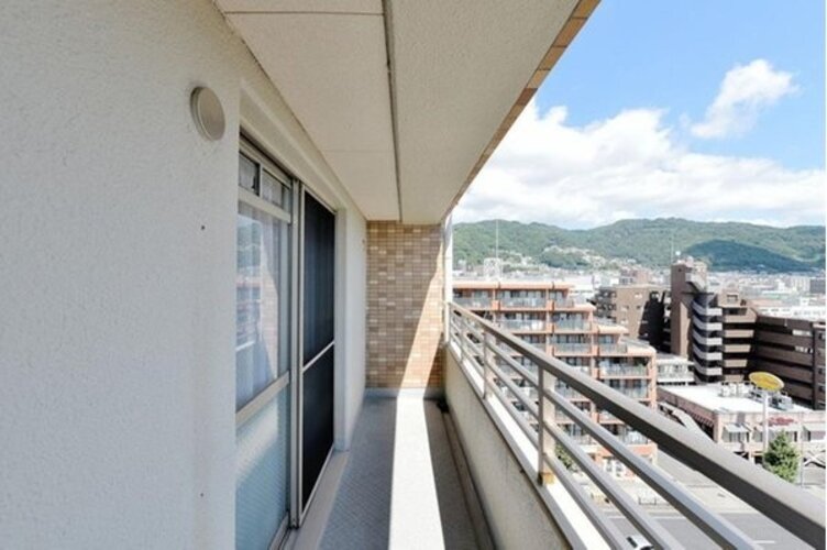 バルコニー バルコニー