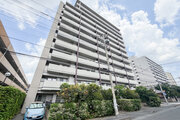 武蔵野線・埼京線「武蔵浦和駅」より徒歩12分。 武蔵野線・埼京線「武蔵浦和駅」より徒歩12分。