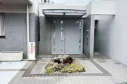 エントランス エントランス