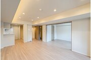 内装はシンプルに落ち着きのある空間にしています。ゆったりとしたひとときを過ごせそうです♪ 内装はシンプルに落ち着きのある空間にしています。ゆったりとしたひとときを過ごせそうです♪