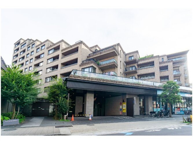 優しく迎えてくれる豊かな自然。四季の移り変わりを感じる心地よい場所となりそうです。