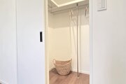 洋室(5.3帖)ウォークインクローゼット 洋室(5.3帖)ウォークインクローゼット