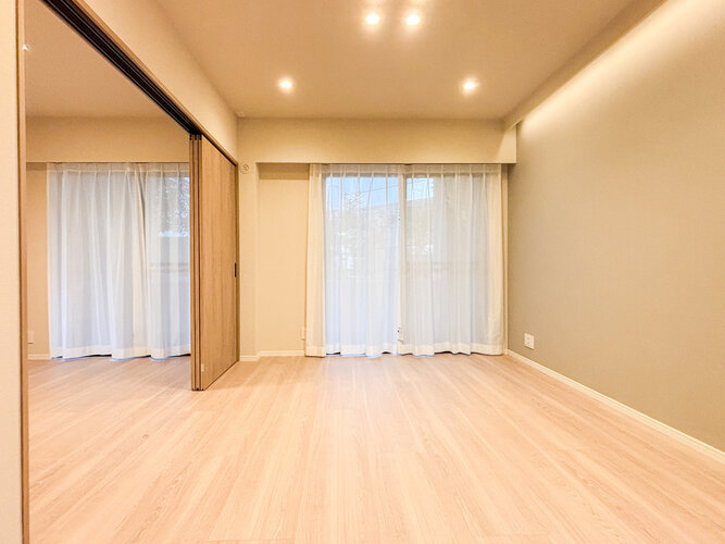 一人ひとりの理想の住まい。実現して頂くためにシンプルなデザインの空間に仕上げました。
