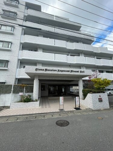 時の流れに色あせることのない瀟洒な外観。朝晩、1年365日、様々な表情を見せます。