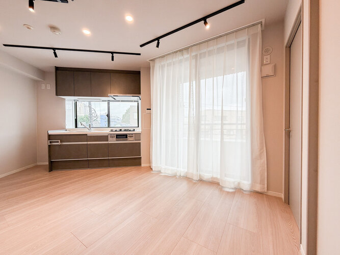 一人ひとりの理想の住まい。実現して頂くためにシンプルなデザインの空間に仕上げました。