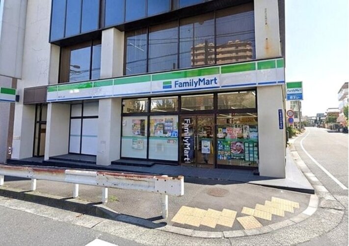 コンビニ コンビニ