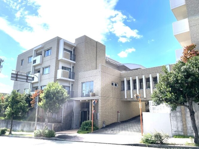 阪急宝塚線「雲雀丘花屋敷 」駅まで徒歩7分