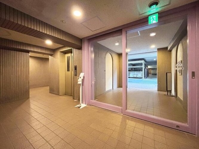 エントランス エントランス
