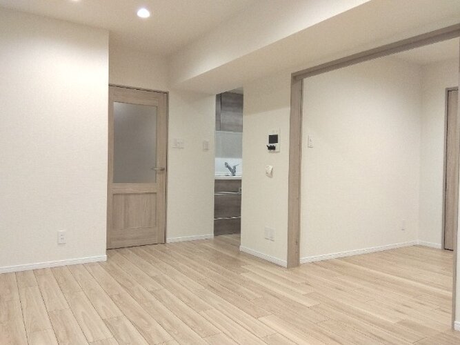 爽やかな風がそよぐ光に溢れた空間。清々しい気持ちになるお部屋です。