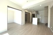 爽やかな風がそよぐ光に溢れた空間。清々しい気持ちになるお部屋です。
