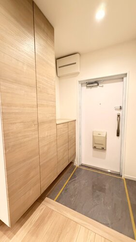 【玄関】収納力豊富な下足入! 【玄関】収納力豊富な下足入!