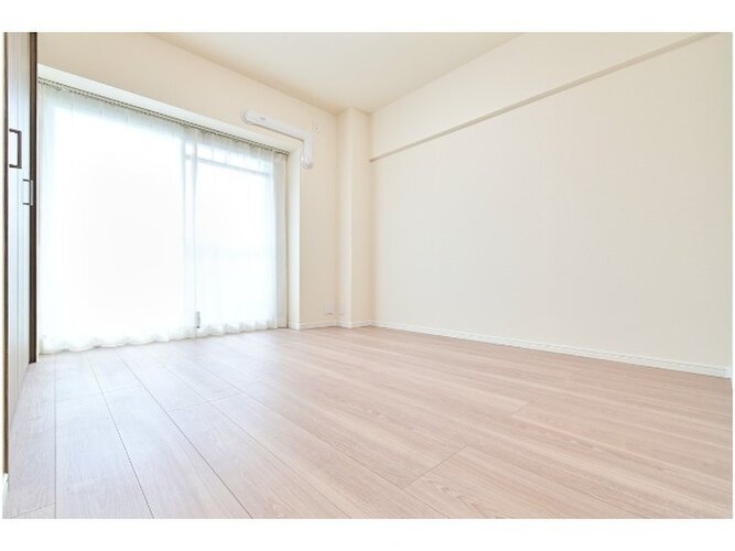 一日の中で多くの時間を過すことになる住まいだからこそ、いつも穏やかな空間であるように心掛けています。