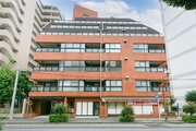 1階にセブンイレブン エントランスより約10m 1階にセブンイレブン エントランスより約10m