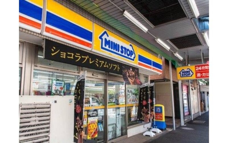 コンビニ コンビニ