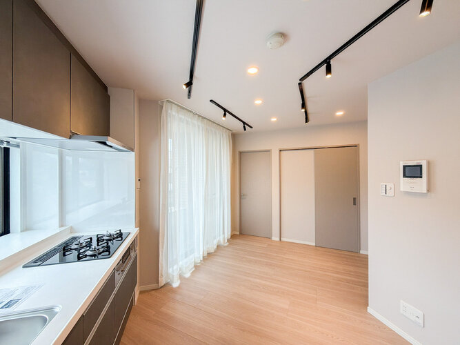 一人ひとりの理想の住まい。実現して頂くためにシンプルなデザインの空間に仕上げました。