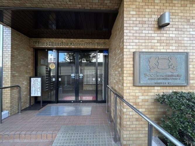 エントランス エントランス