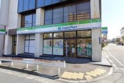 コンビニ コンビニ