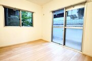 洋室　約6.1帖