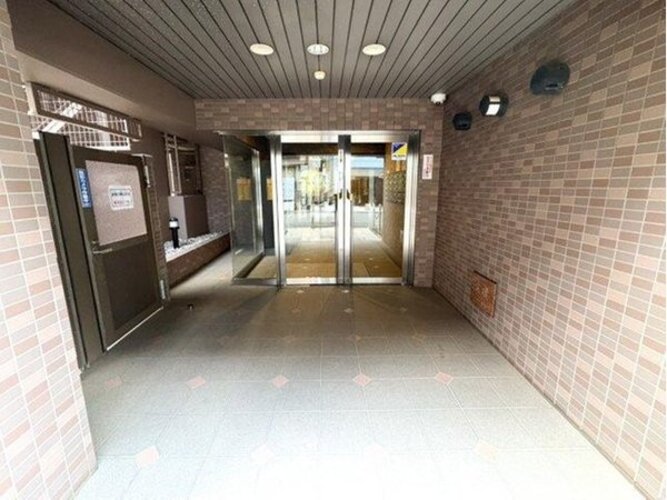エントランス エントランス