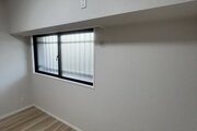 【洋室】ルネ草加松原 