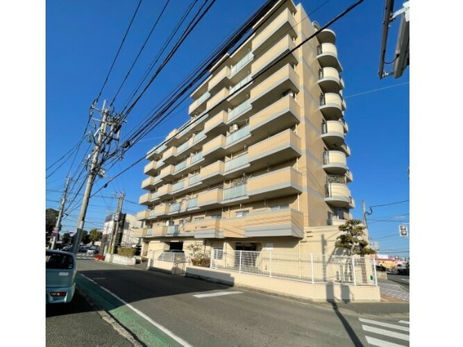 時の流れに色あせることのない瀟洒な外観。朝晩、1年365日、様々な表情を見せます。