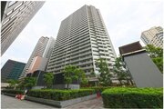重厚なイメージを受けるマンション。住むほどにその印象が誇らしくなります。 重厚なイメージを受けるマンション。住むほどにその印象が誇らしくなります。