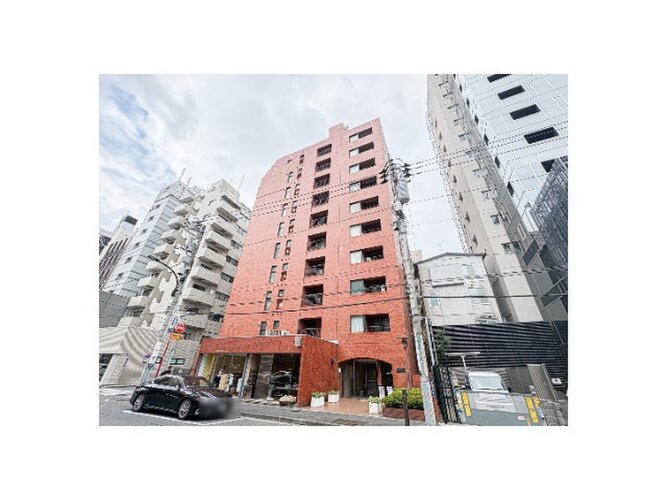鮮やかな緑を効果的に纏った外観。爽やかな風がそよぐ心温まるお部屋へ優しく誘います。 鮮やかな緑を効果的に纏った外観。爽やかな風がそよぐ心温まるお部屋へ優しく誘います。