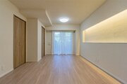 内装はシンプルに落ち着きのある空間にしています。ゆったりとしたひとときを過ごせそうです♪