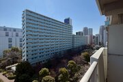 ぜひ現地で陽当り・眺望をご確認ください。 ぜひ現地で陽当り・眺望をご確認ください。