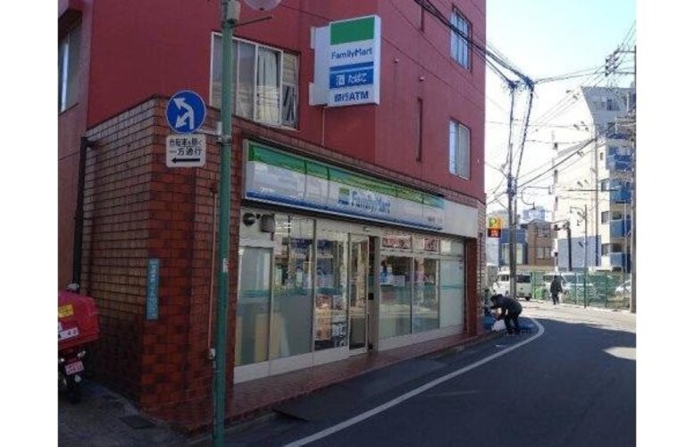 コンビニ コンビニ
