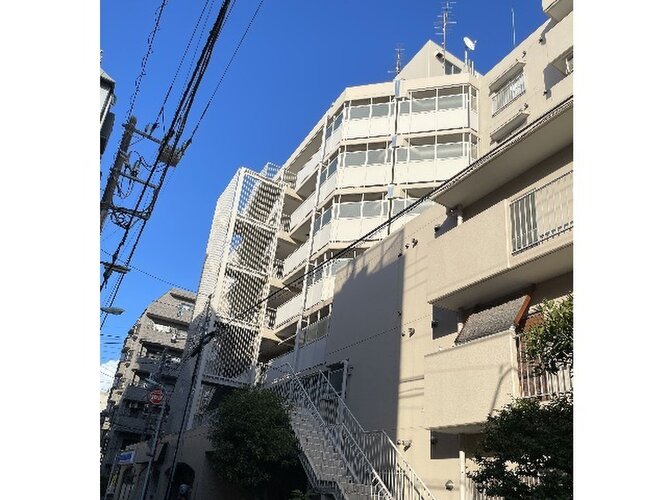 優しく迎えてくれる豊かな自然。四季の移り変わりを感じる心地よい場所となりそうです。