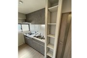 暮らしの中で輝き続けるキッチン。日々の調理を快適にサポート。あなたの暮らしに寄り添うキッチンです。