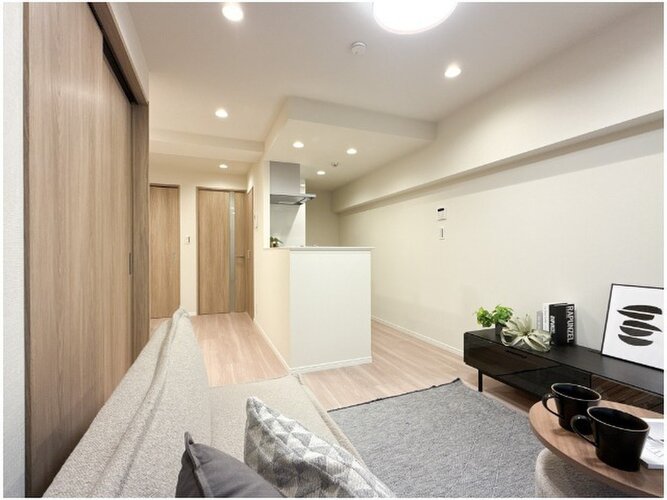 内装はシンプルに落ち着きのある空間にしています。ゆったりとしたひとときを過ごせそうです♪