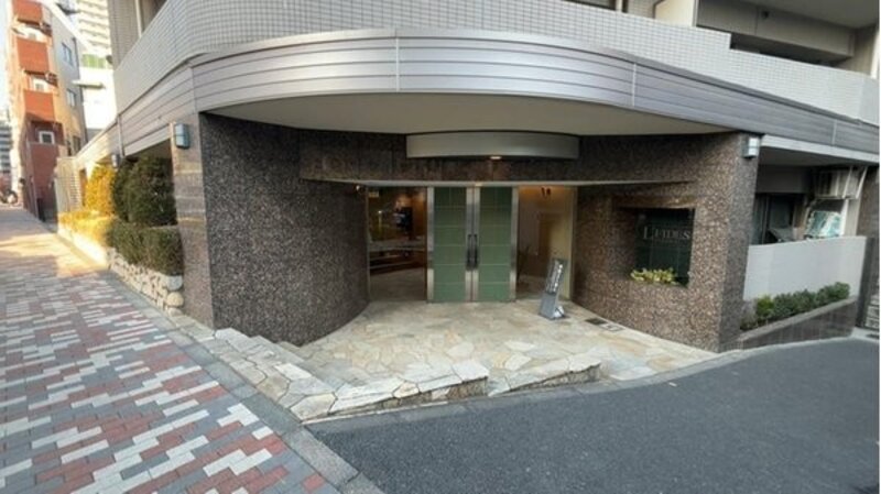 エントランス エントランス