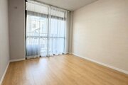 洋室①　約5.5帖