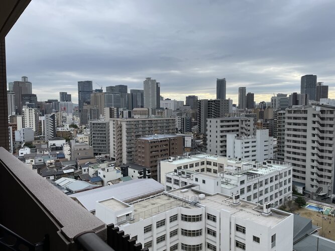 14階部分南向き住戸。陽当り、眺望良好 14階部分南向き住戸。陽当り、眺望良好